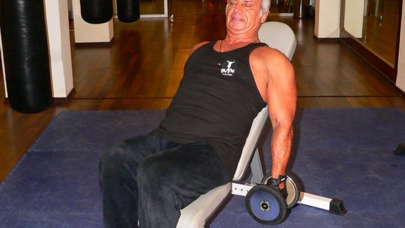 Incline Bench Inner Biceps Curl