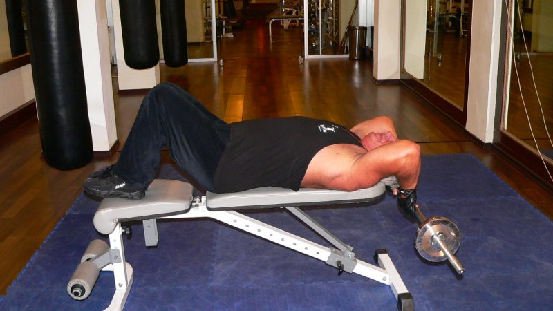 Lying Close-Grip Barbell Triceps Extension Behind Head